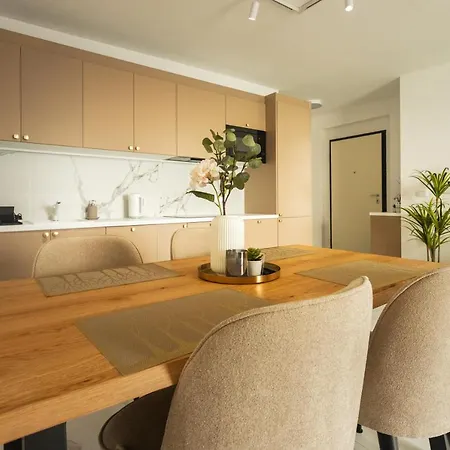 Horizon Bay Apartament *